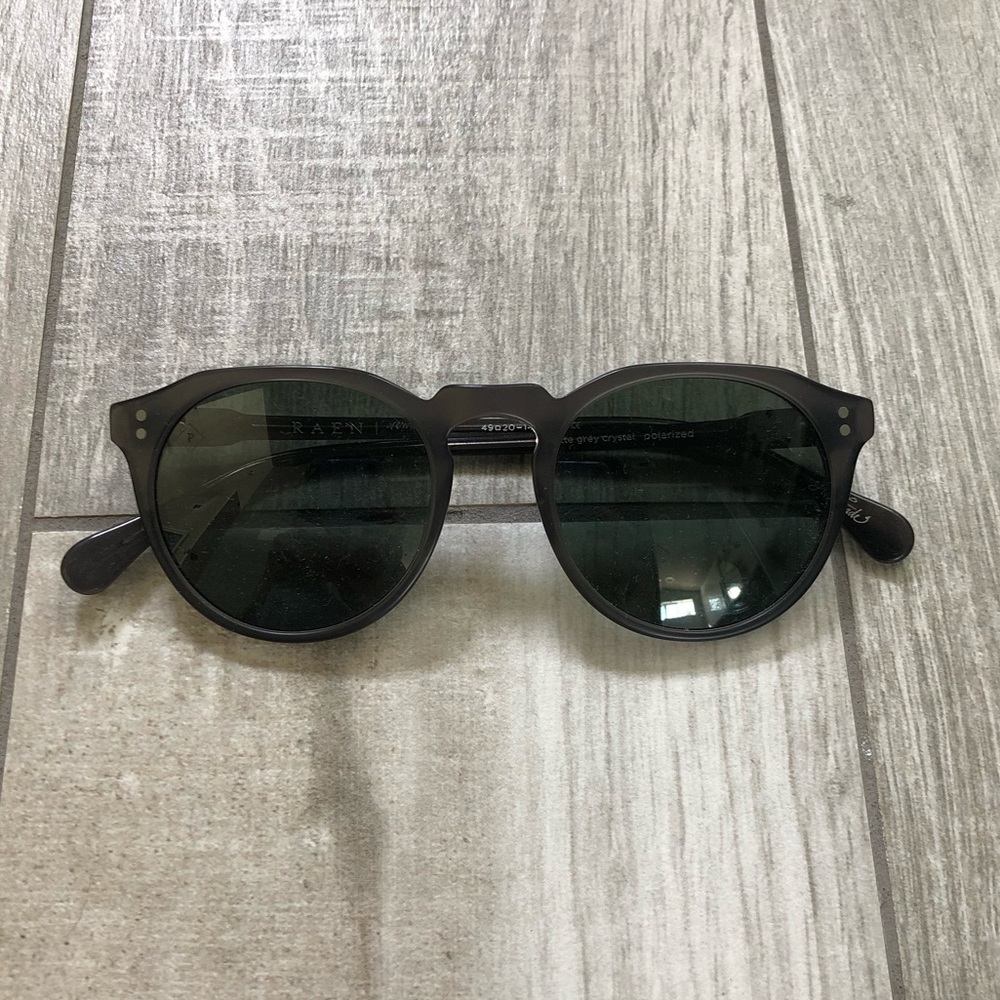 Raen Remmy 49- matte grey crystal Polarized